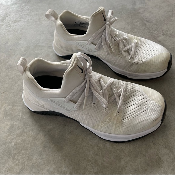 Nike Metcom Series 3 White and Black Size 7.5 Women’s Trainers - Picture 2 of 8